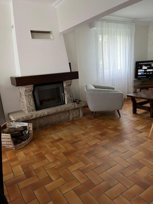Maison Bretonne 7 Personnes Mellac Bagian luar foto